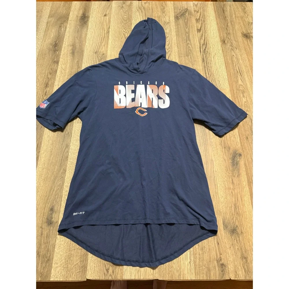 Nike Shirts Mens Size S Navy Blue Short Sleeve Hoodie NFL Dri-Fit Chicago Bears
